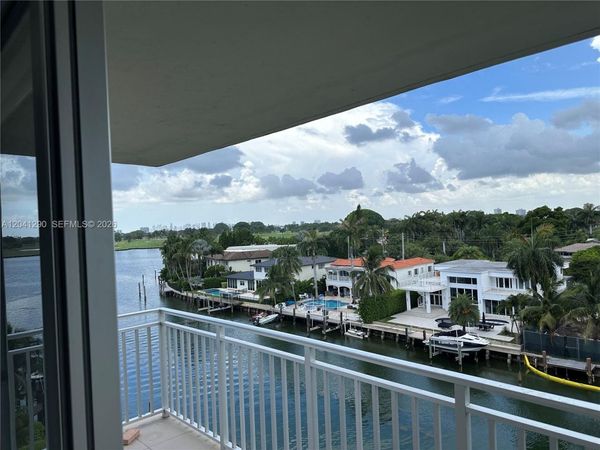 9500 W Bay Harbor Dr , Unit 6A, Bay Harbor Islands, FL 33154
