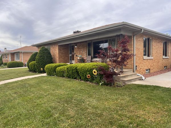 2112 26th St, Kenosha, WI 53140