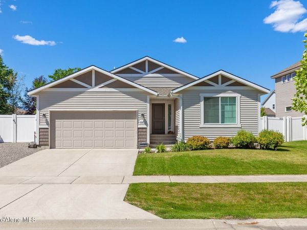 4647 W Magrath Dr, Coeur d'Alene, ID 83815