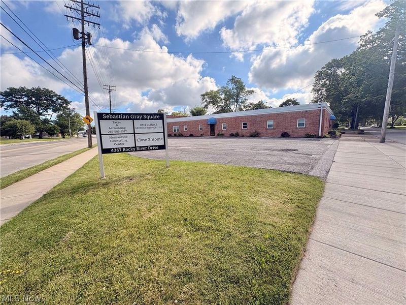 4367 Rocky River Drive, Cleveland, OH 44135 Photo 6