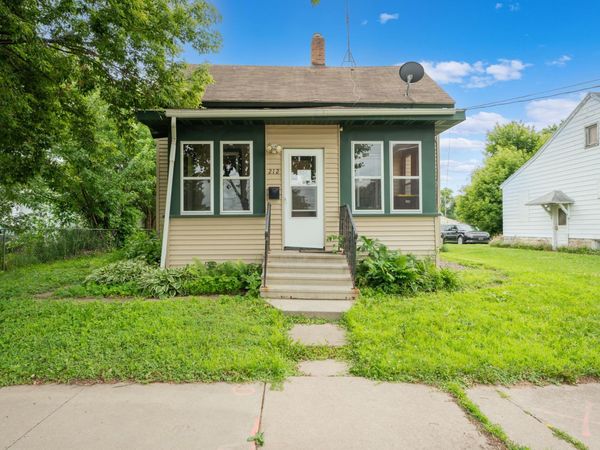 212 8th Street NW, Rochester, MN 55901