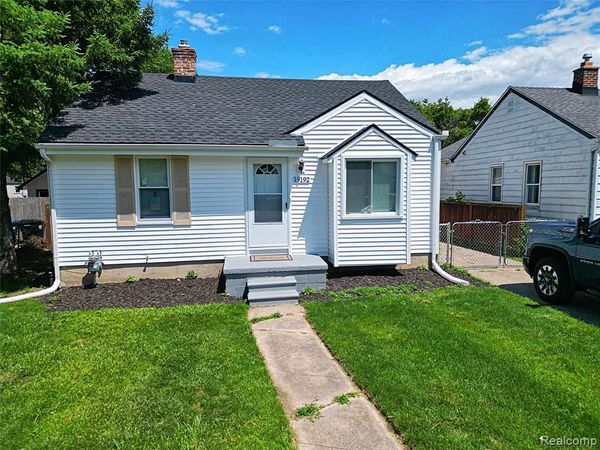 19192 Negaunee, Redford Twp, MI 48240