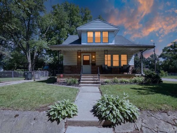 702 Leland Street, Flint, MI 48507
