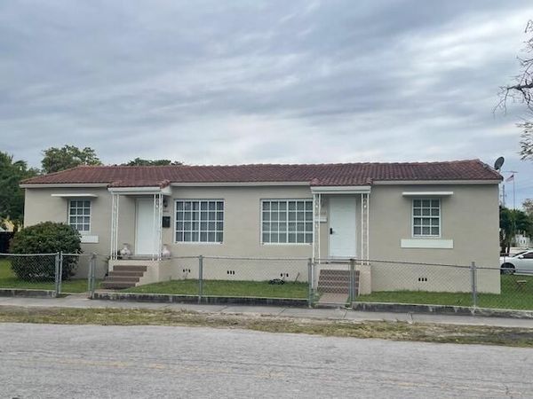 2802 SW 36th Avenue, Miami, FL 33133