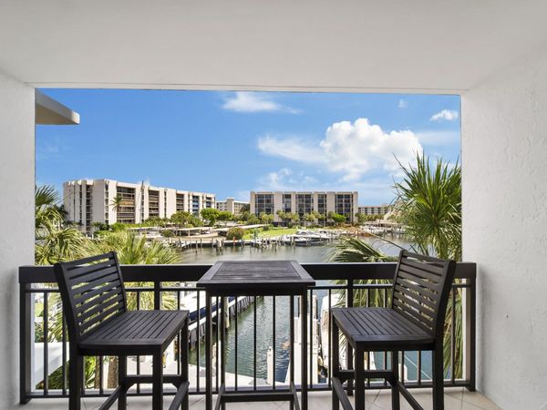 2687 N Ocean Boulevard, Unit 303, Boca Raton, FL 33431