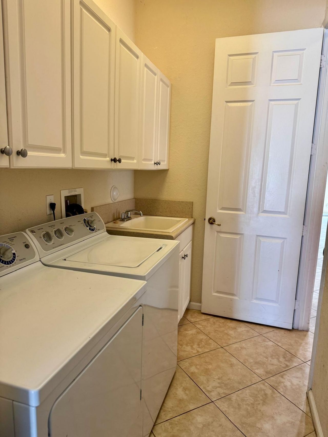 127 Palm Beach Plantation Boulevard, West Palm Beach, FL 33411 Photo