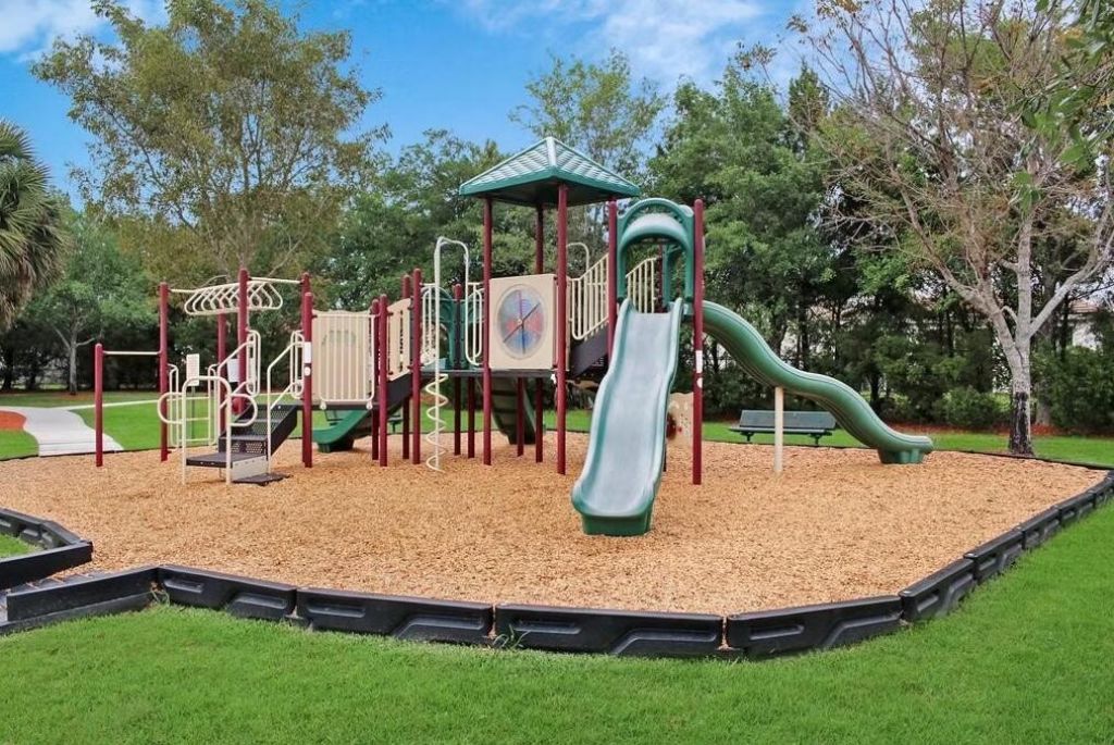 127 Palm Beach Plantation Boulevard, West Palm Beach, FL 33411 Photo