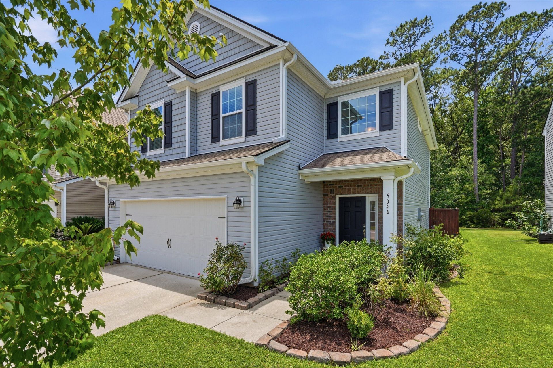 5046 White Cedar Road Photo 2