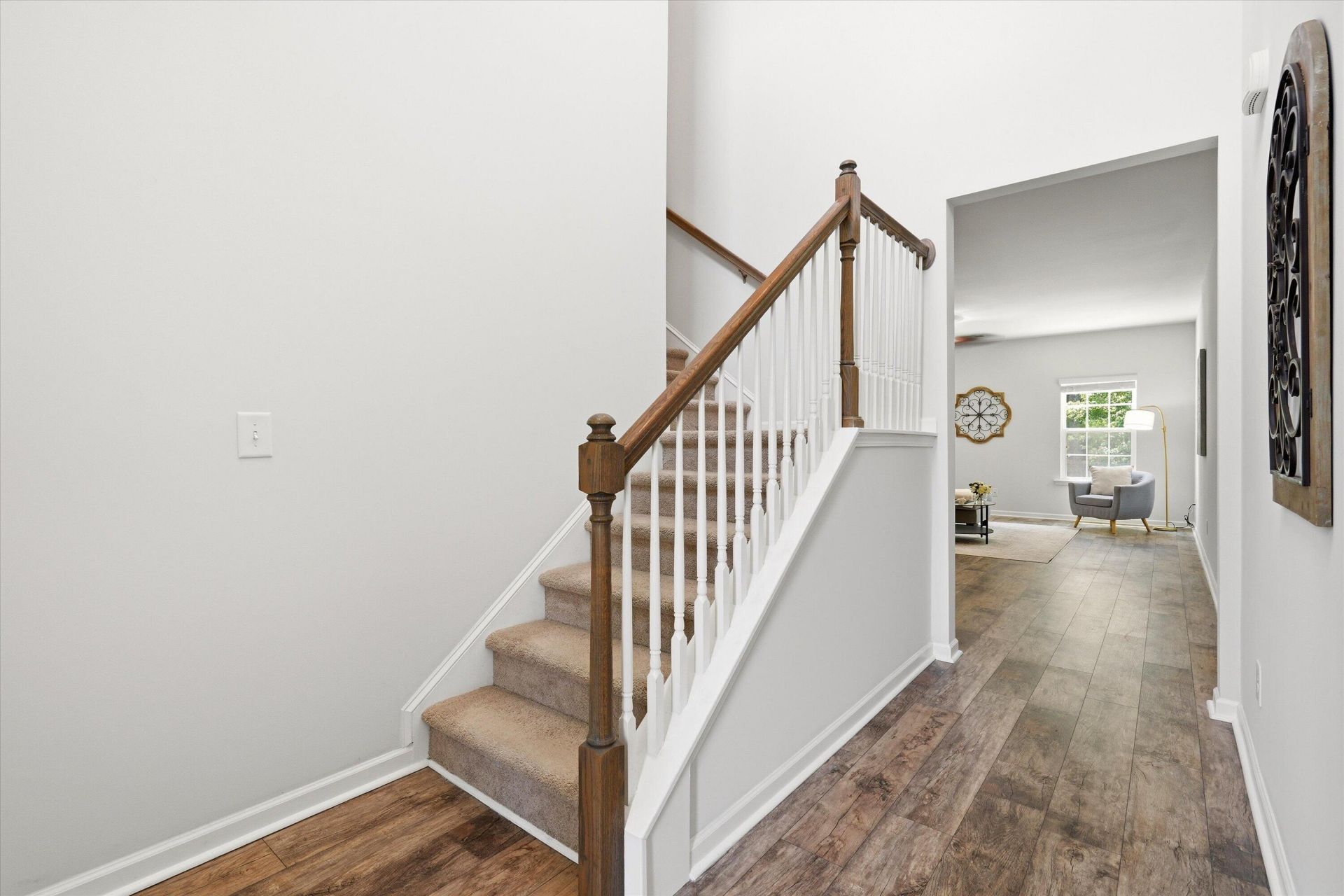 5046 White Cedar Road Photo 3