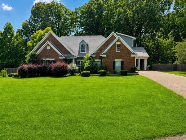 8041 Windersgate Circle, Olive Branch, MS 38654
