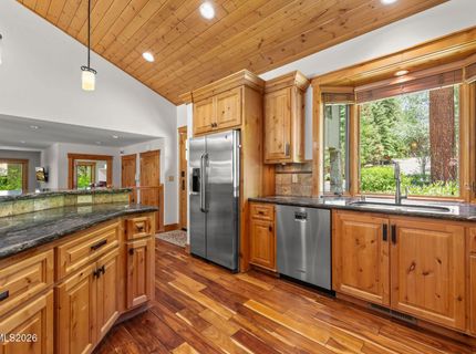 359 Summit Drive, Stateline, NV 89449 Photo