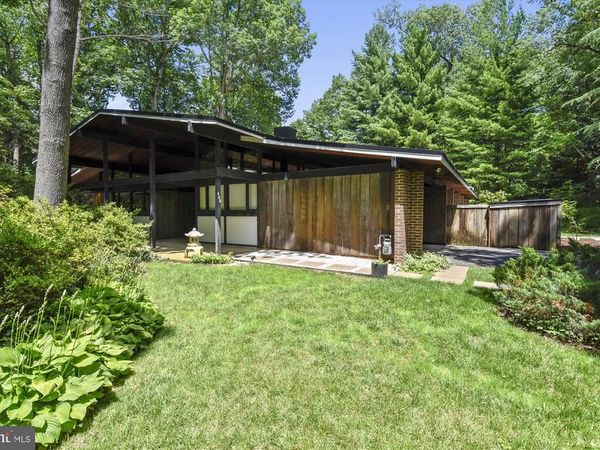 400 W WINDSOR AVENUE, ALEXANDRIA, VA 22302