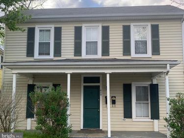 625 WOLFE STREET, FREDERICKSBURG, VA 22401