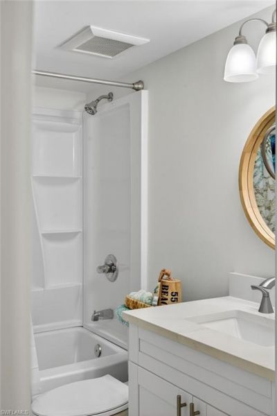 200 Lenell Rd , Unit 214, Fort Myers Beach, FL 33931 Photo