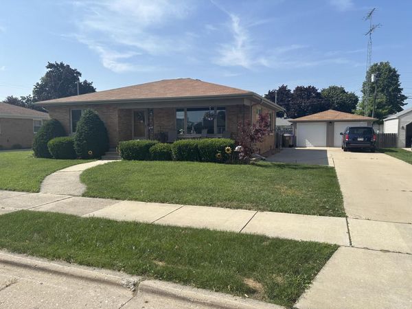 2112 26th STREET, Kenosha, WI 53140