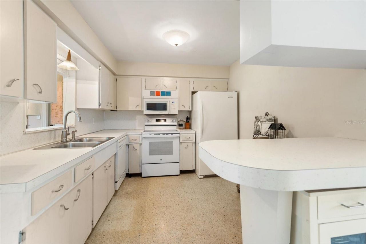 4390 20th Avenue N, Saint Petersburg, FL 33713 Photo