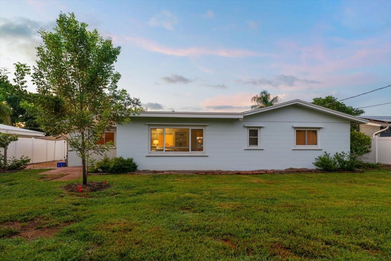 4390 20th Avenue N, Saint Petersburg, FL 33713 Photo