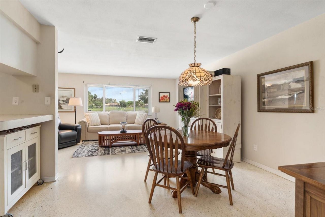 4390 20th Avenue N, Saint Petersburg, FL 33713 Photo
