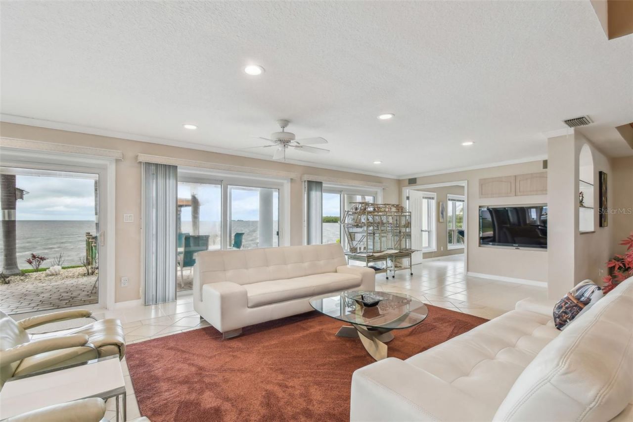 119 Carlyle Circle, Palm Harbor, FL 34683 Photo