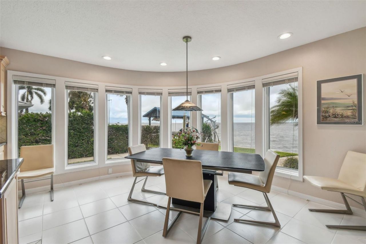 119 Carlyle Circle, Palm Harbor, FL 34683 Photo