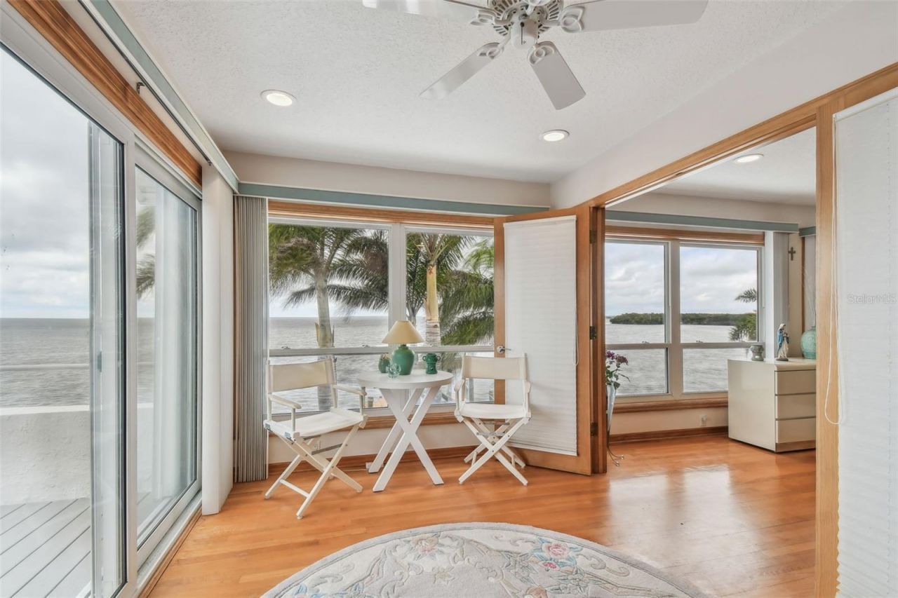 119 Carlyle Circle, Palm Harbor, FL 34683 Photo