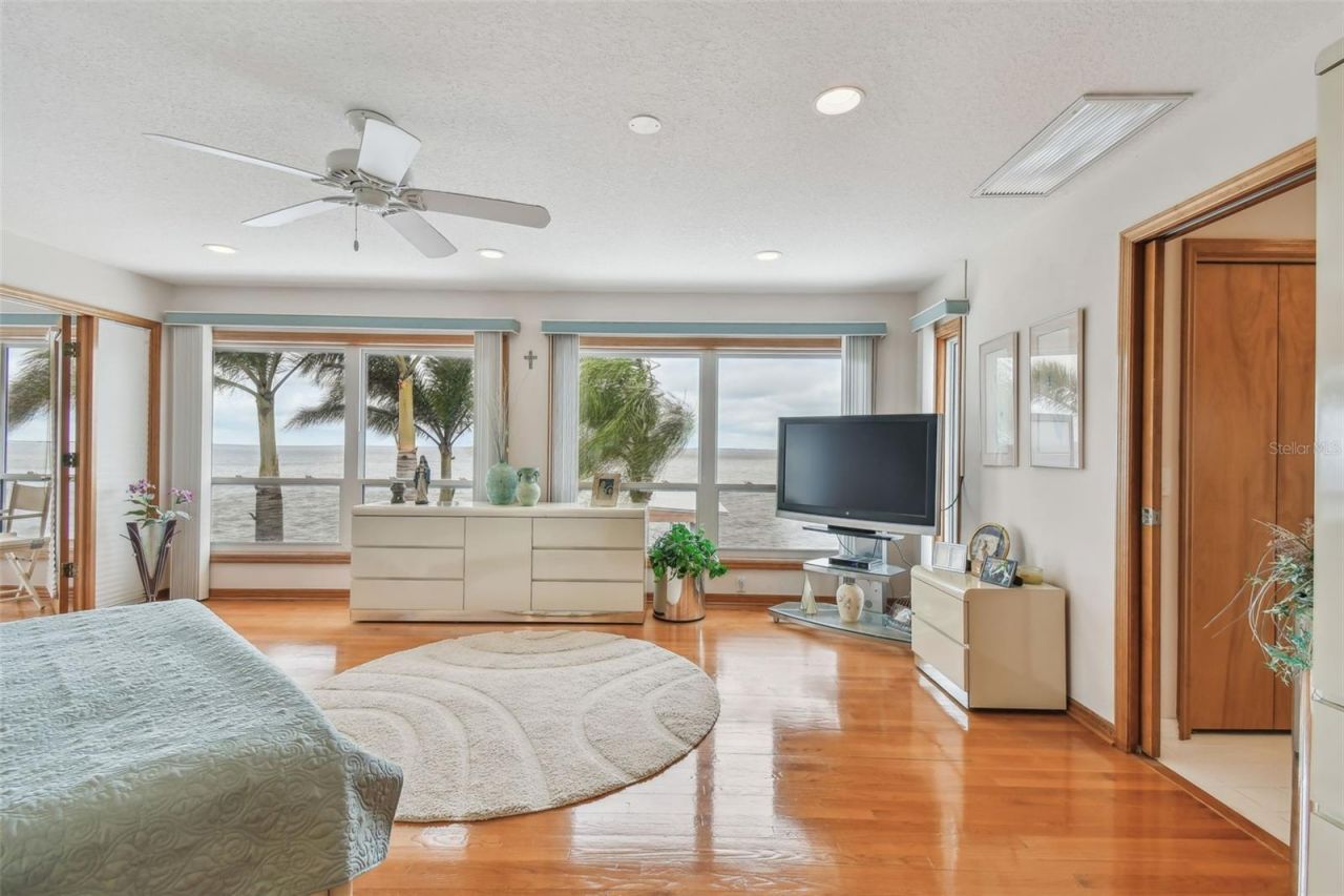 119 Carlyle Circle, Palm Harbor, FL 34683 Photo