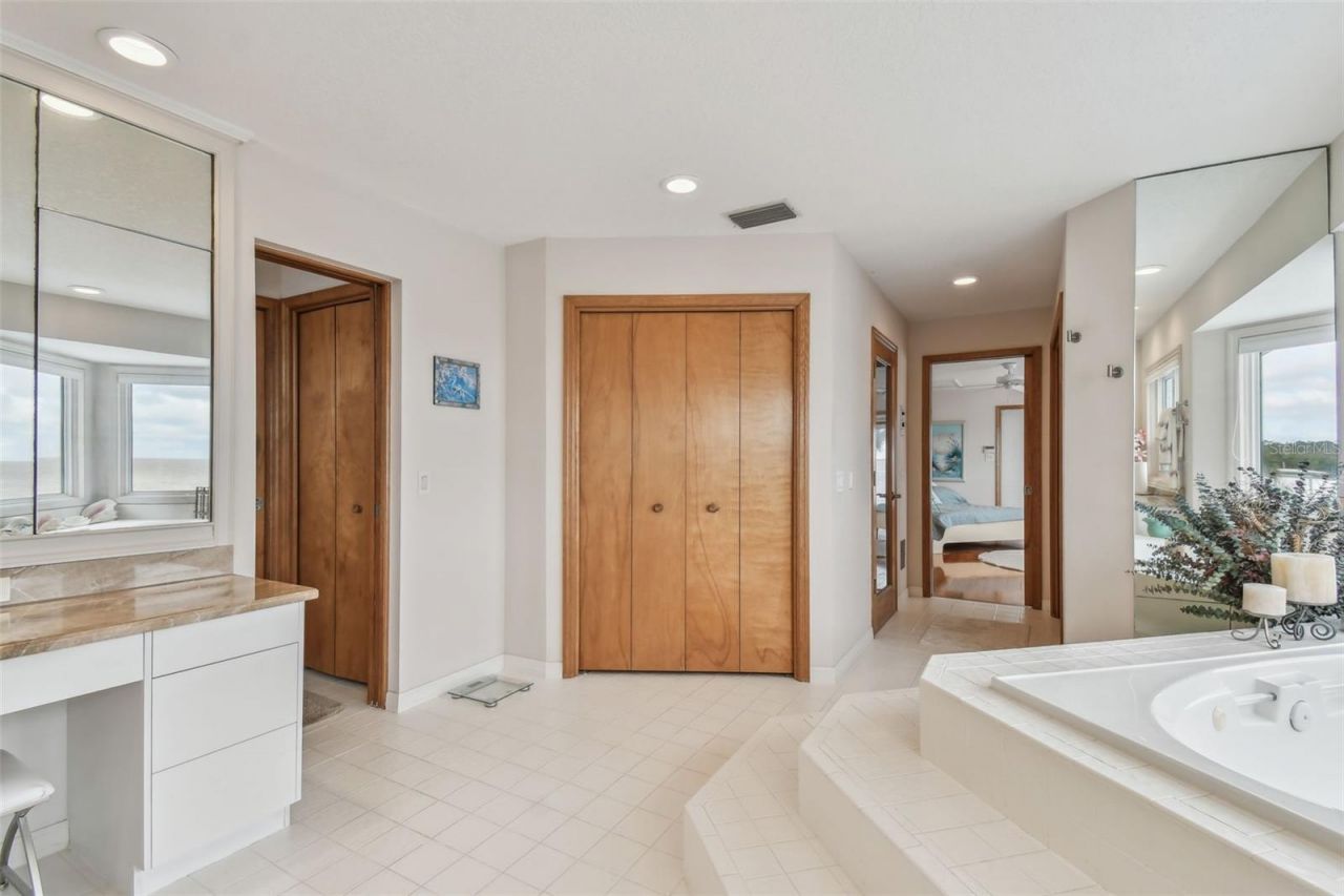 119 Carlyle Circle, Palm Harbor, FL 34683 Photo