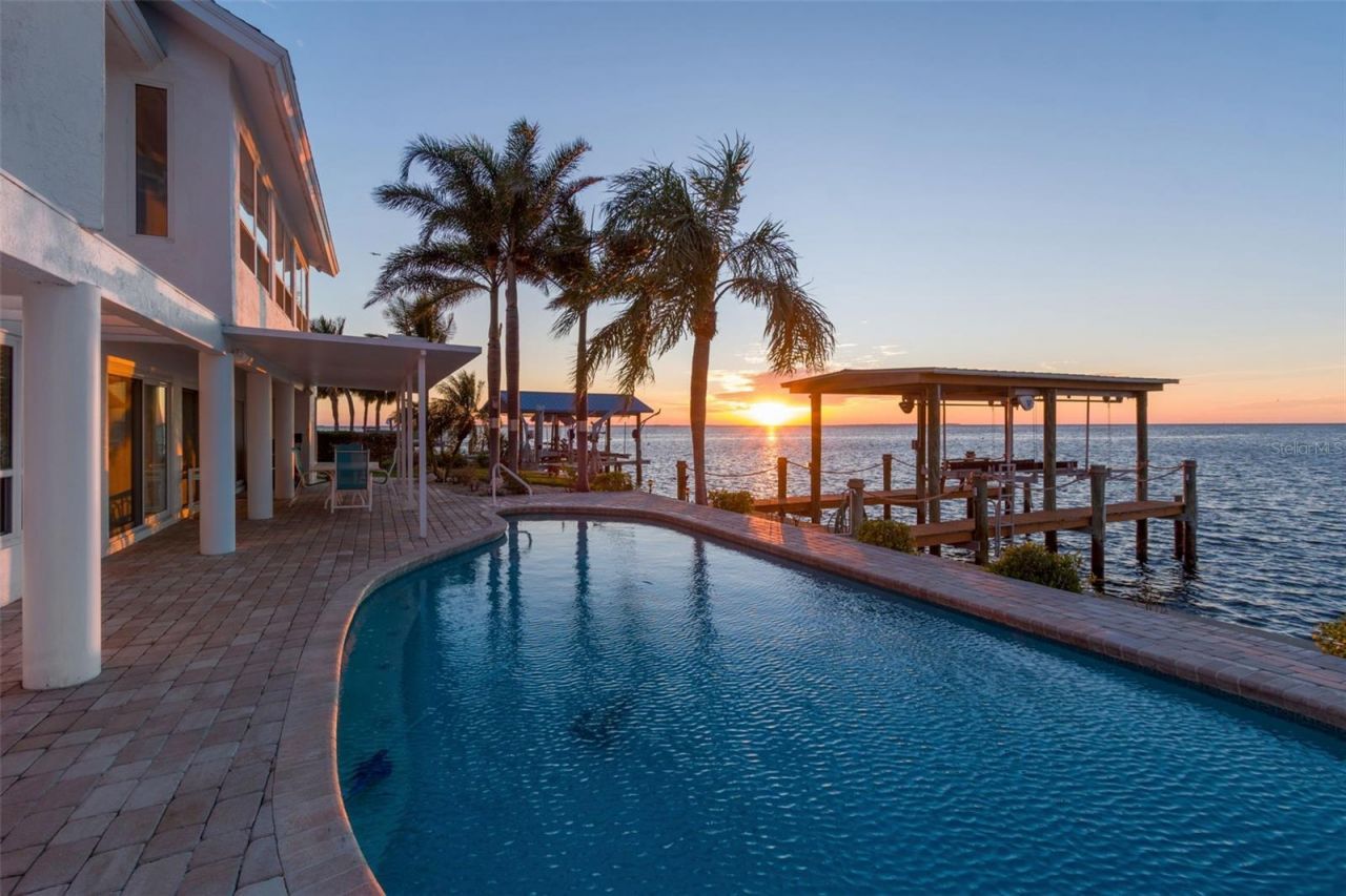 119 Carlyle Circle, Palm Harbor, FL 34683 Photo