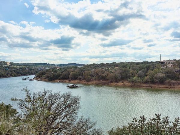 1102 Cliffview DR , Spicewood, TX 78669