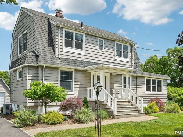 377 Hollywood Avenue, FAIRFIELD, NJ 07004