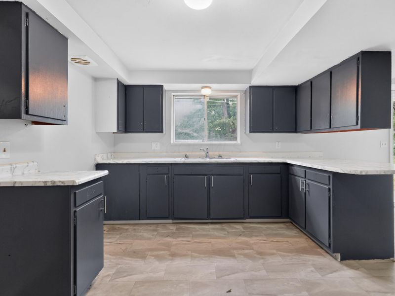 3698 Mexico Avenue , Westerville, OH 43081 Photo 6