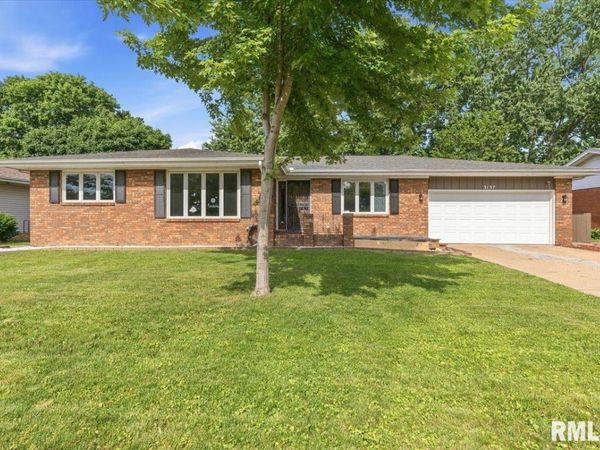 3137 TEMPLE Drive, Springfield, IL 62704