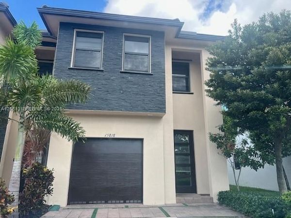 15818 NW 91st Ave, Unit 15818, Miami Lakes, FL 33018