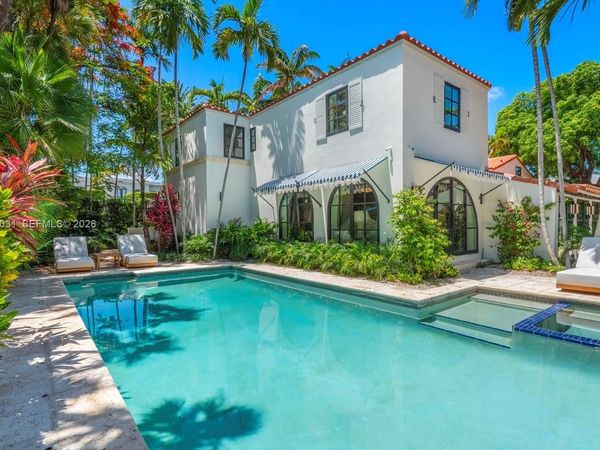 4727 N Bay Rd, Miami Beach, FL 33140