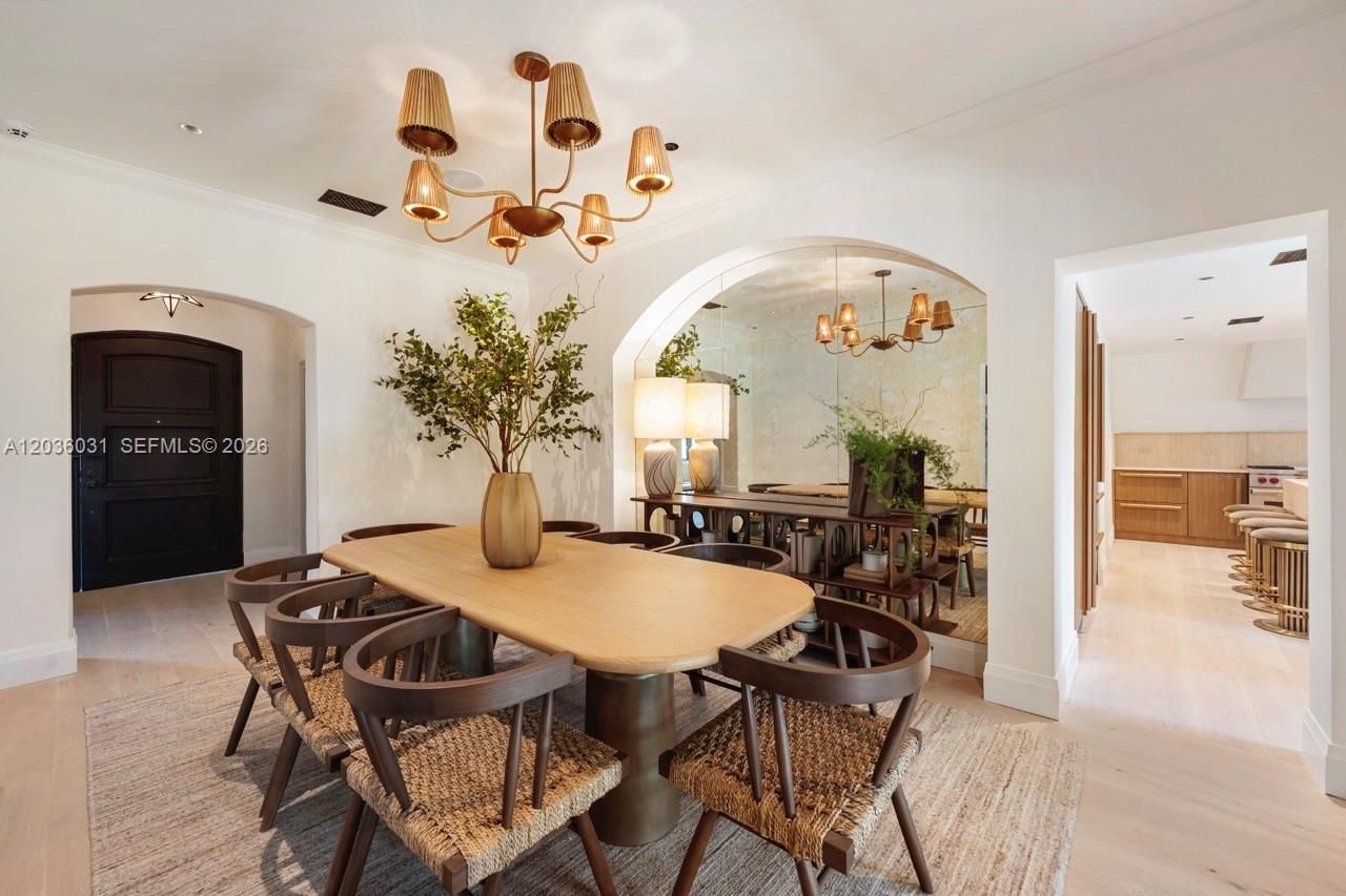 4727 N Bay Rd, Miami Beach, FL 33140 Photo