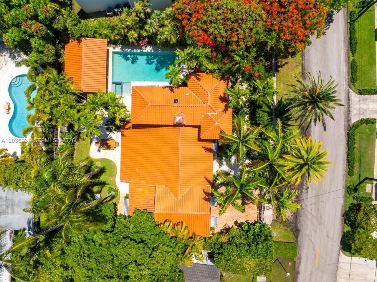 4727 N Bay Rd, Miami Beach, FL 33140 Photo