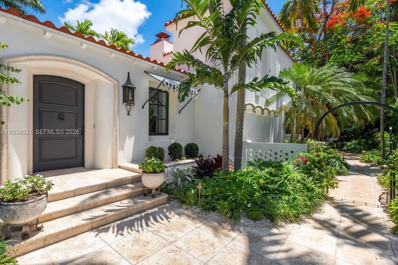 4727 N Bay Rd, Miami Beach, FL 33140 Photo