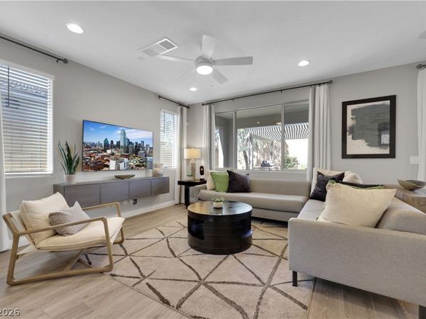 8853 Highland Skye Drive , Las Vegas, NV 89166