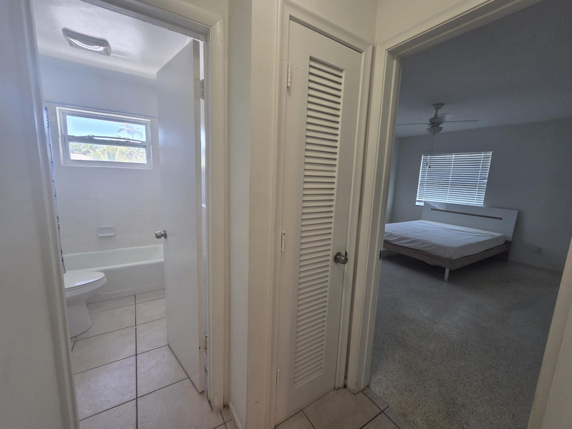 701 SE 15th Street, Unit 12, Fort Lauderdale, FL 33316 Photo
