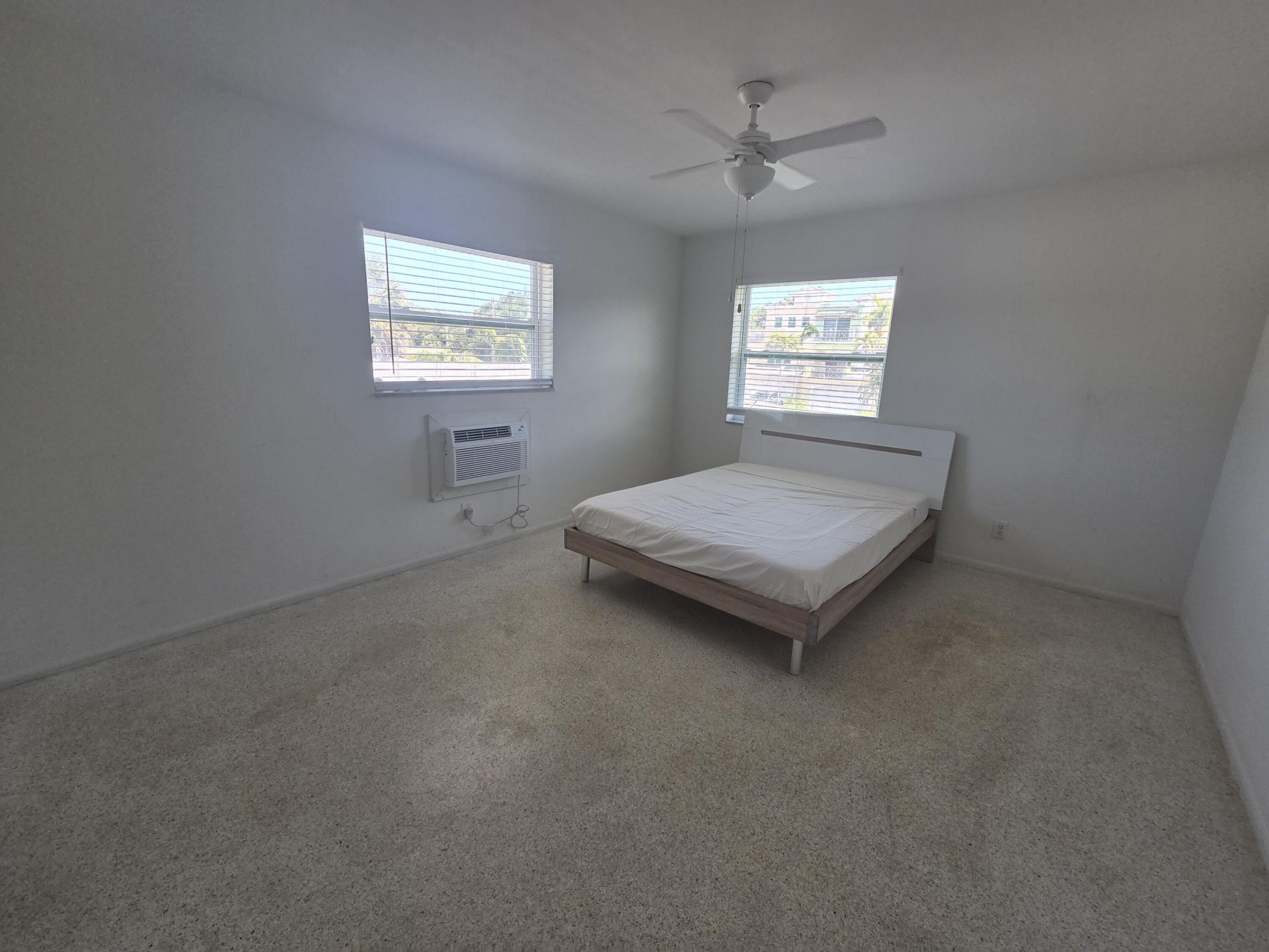 701 SE 15th Street, Unit 12, Fort Lauderdale, FL 33316 Photo