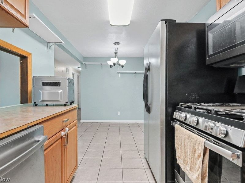 6410 Westmore Street, Louisville, OH 44641 Photo 12