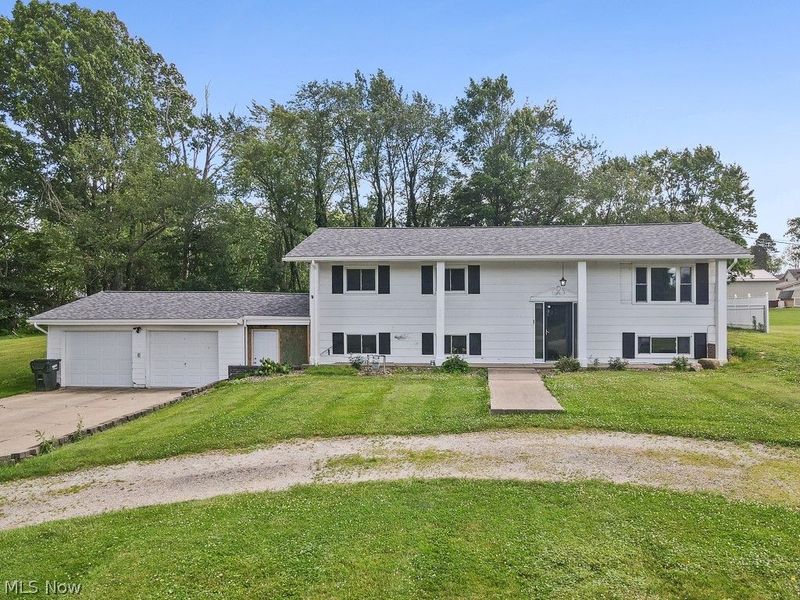 6410 Westmore Street, Louisville, OH 44641 Photo 2