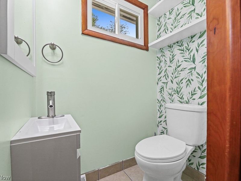 6410 Westmore Street, Louisville, OH 44641 Photo 29
