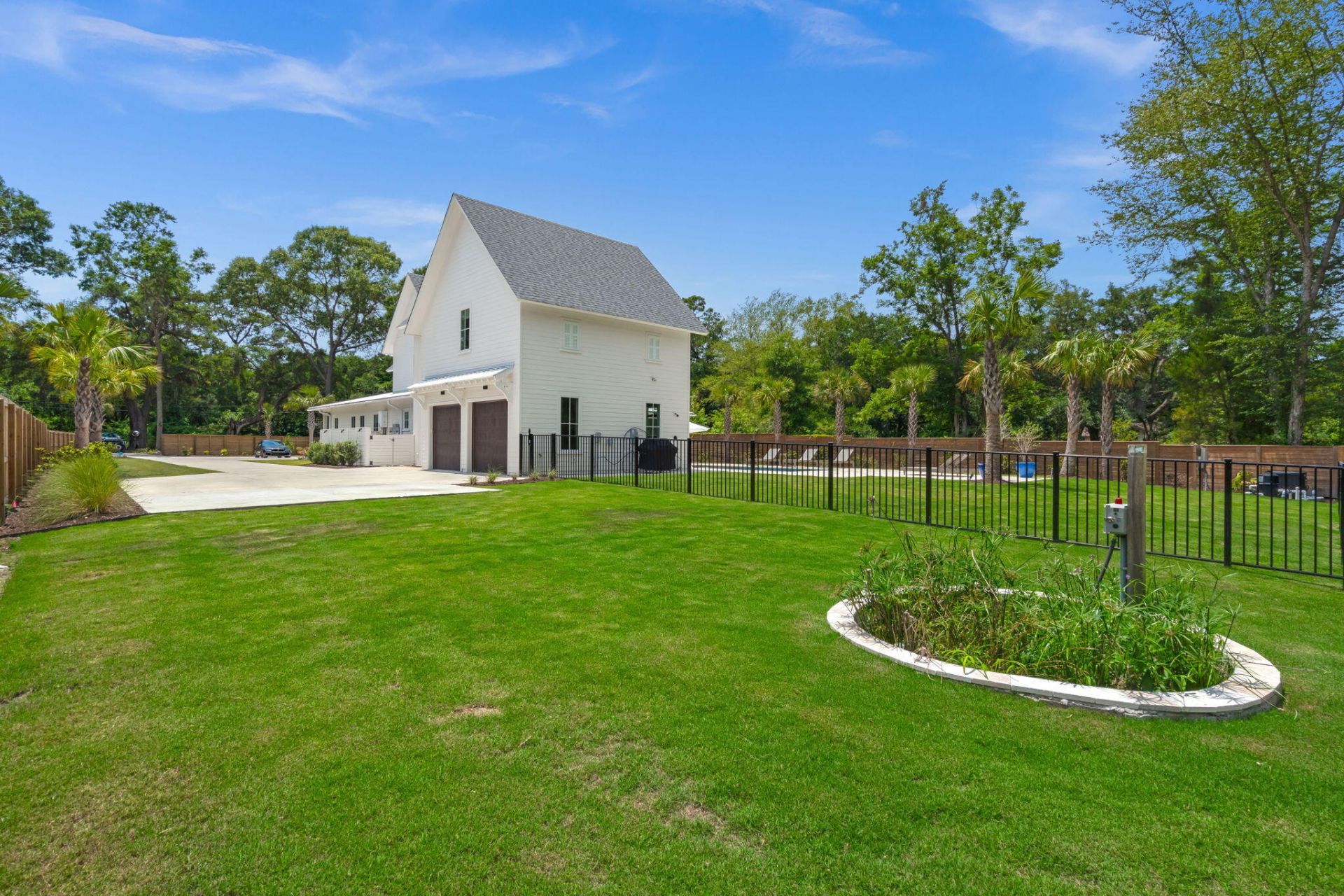 2147 River Road Photo 25