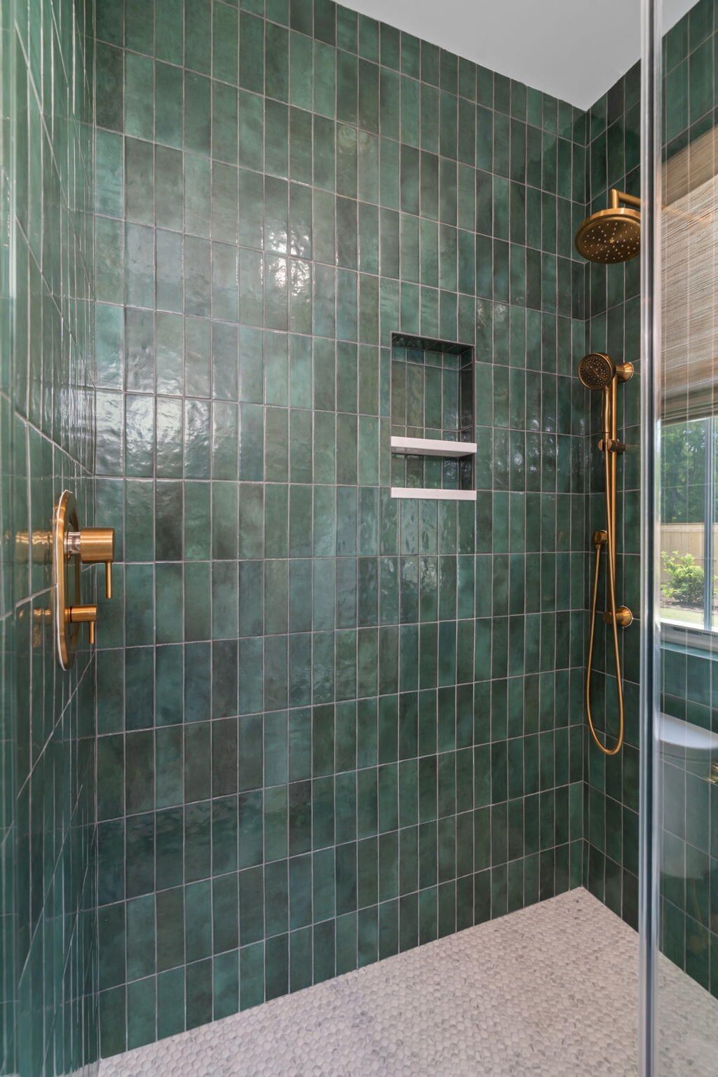 2147 River Road Photo 35
