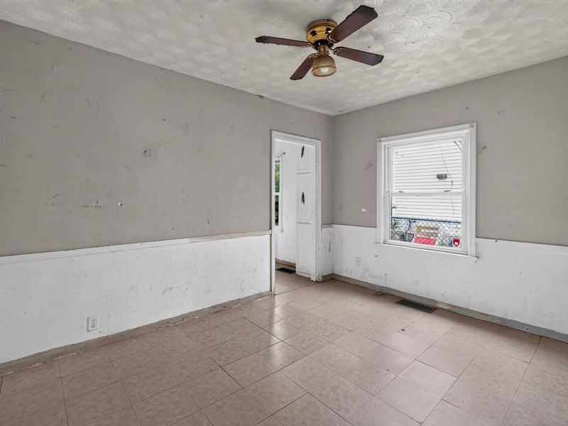 163 Nashoba Avenue, Columbus, OH 43223 Photo 6