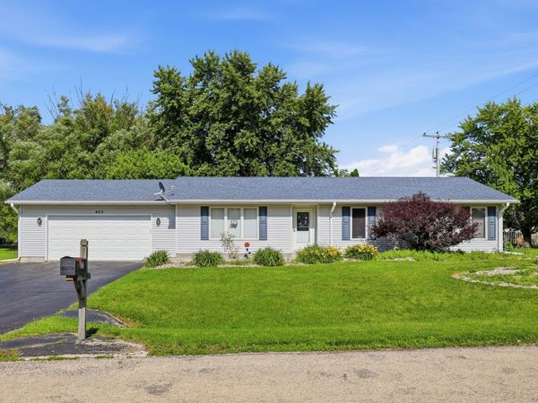 423 Wayne , Rochelle, IL 61068