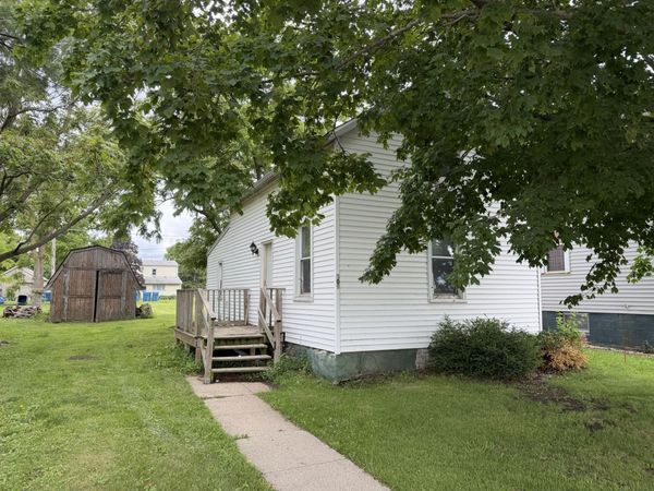 309 N MAIN Street , Grant Park, IL 60940