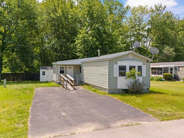 290 Calef Highway, Unit C12, Epping, NH 03042