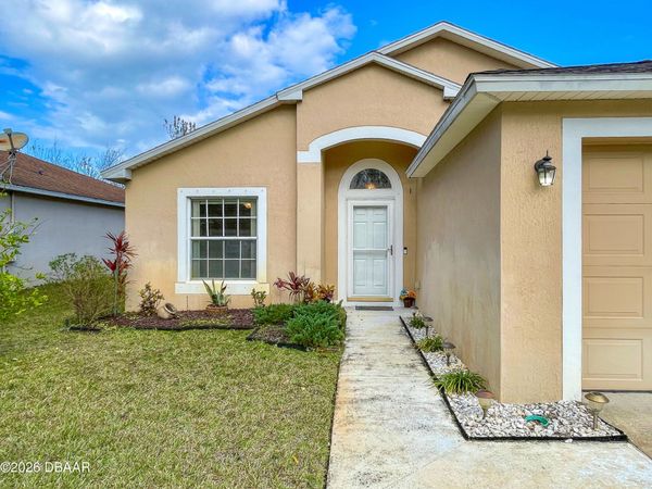 342 Dahoon Holly Drive, Daytona Beach, FL 32117